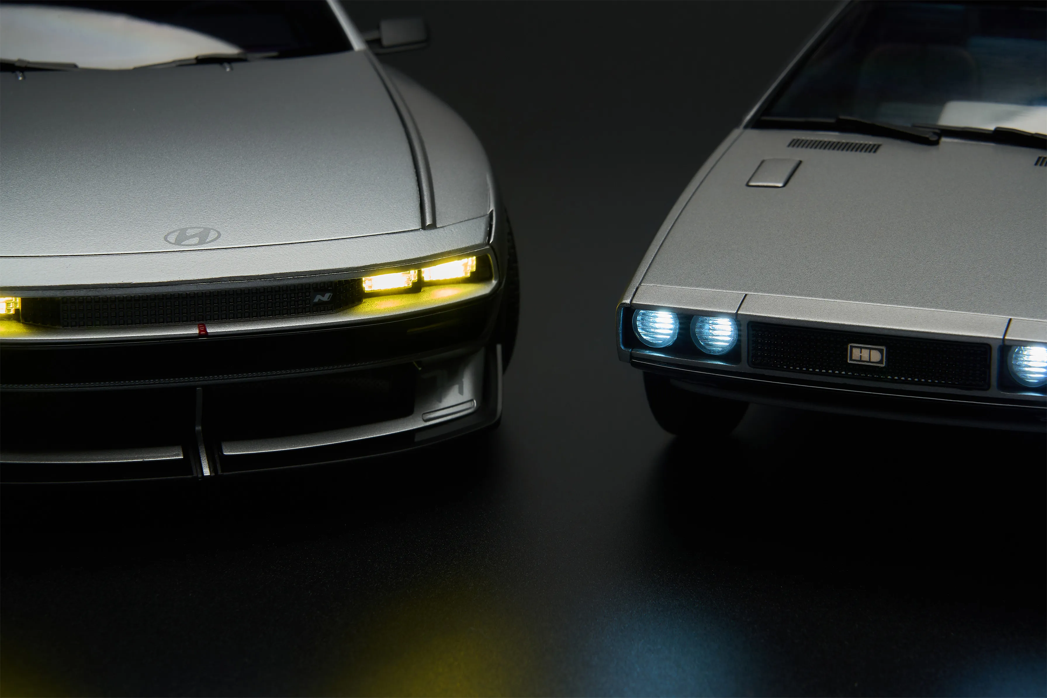 Hyundai N Vision 74와 Pony Coupe 모델 이미지 1