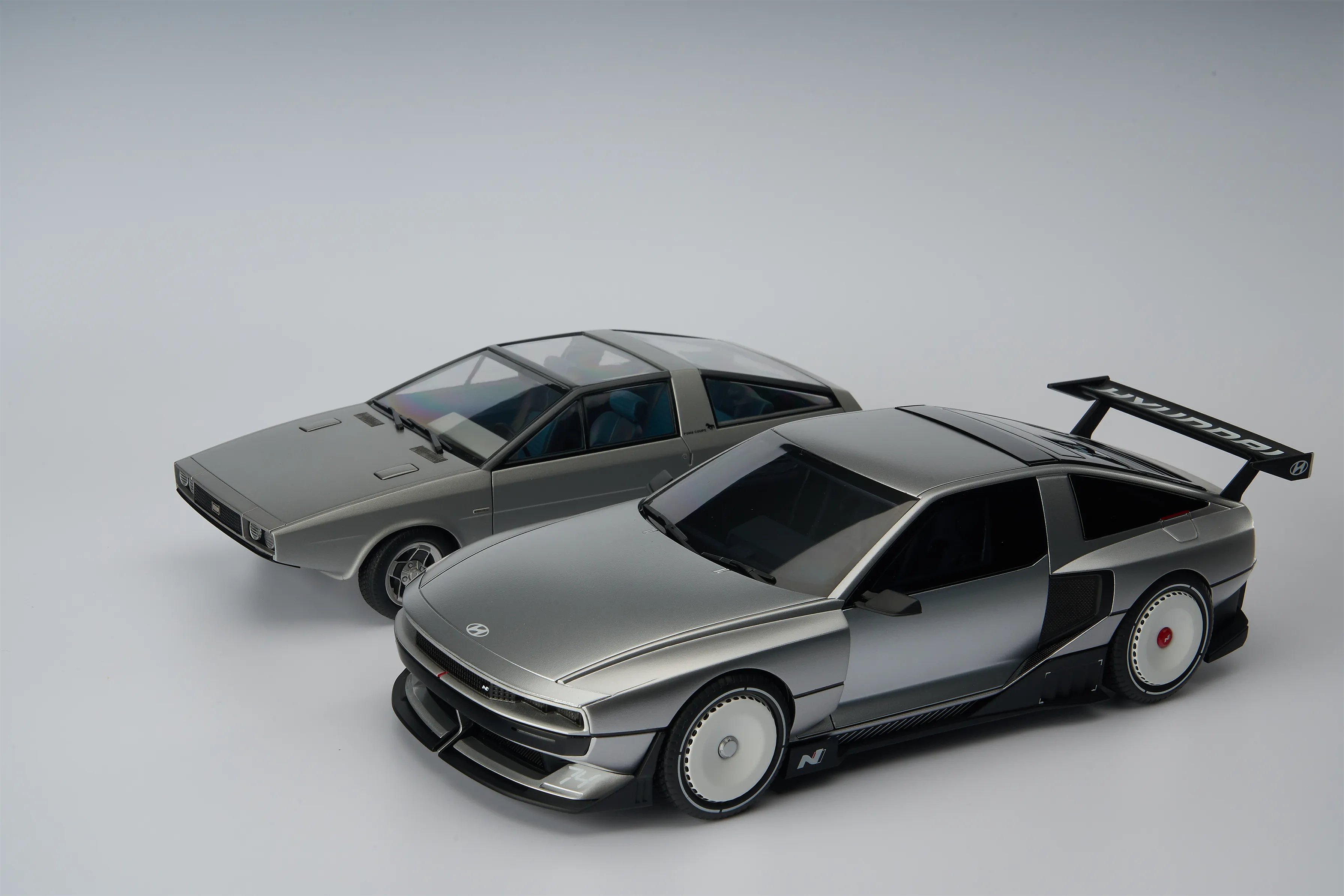 Hyundai N Vision 74와 Pony Coupe 모델 이미지 5
