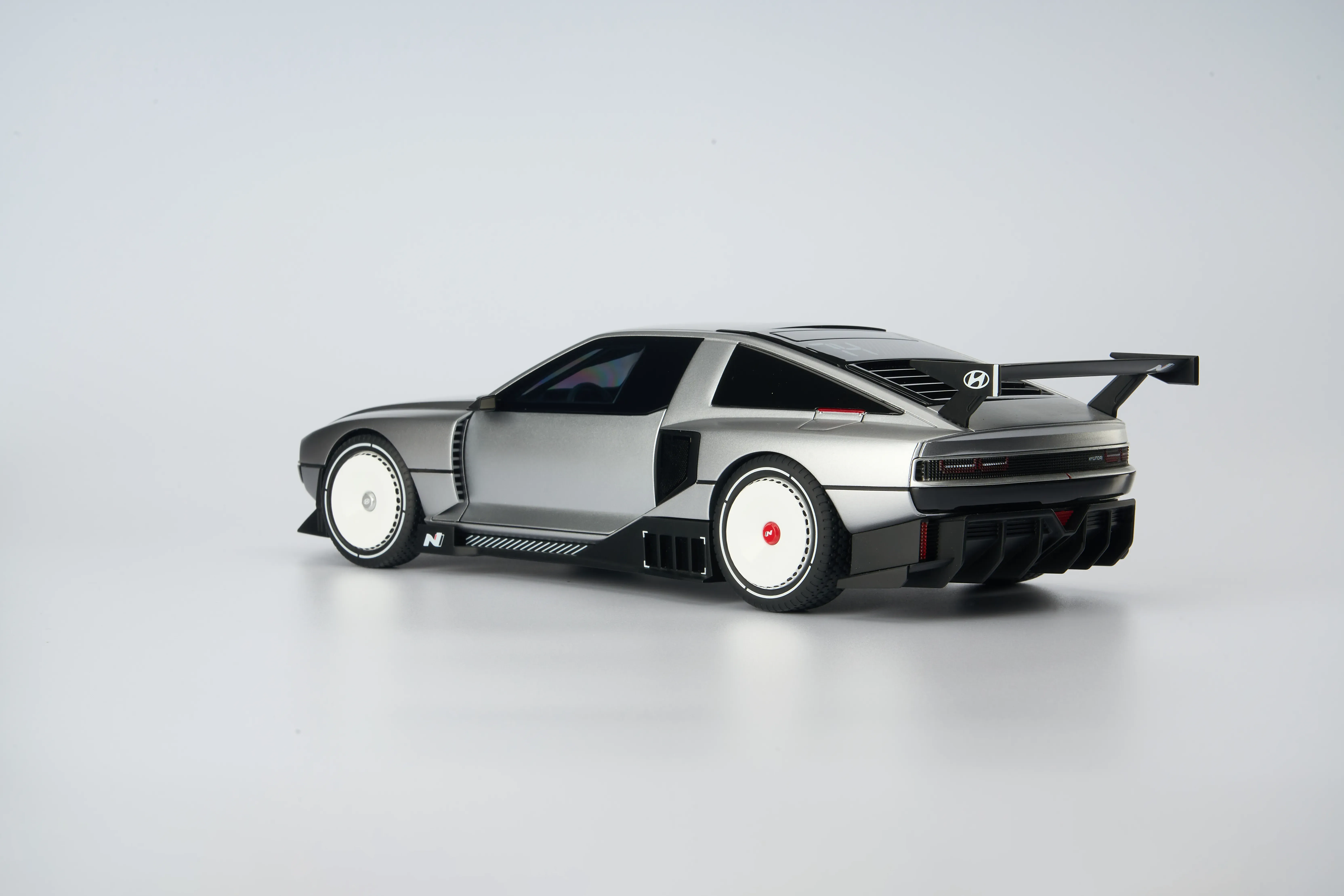 Hyundai N Vision 74와 Pony Coupe 모델 이미지 10