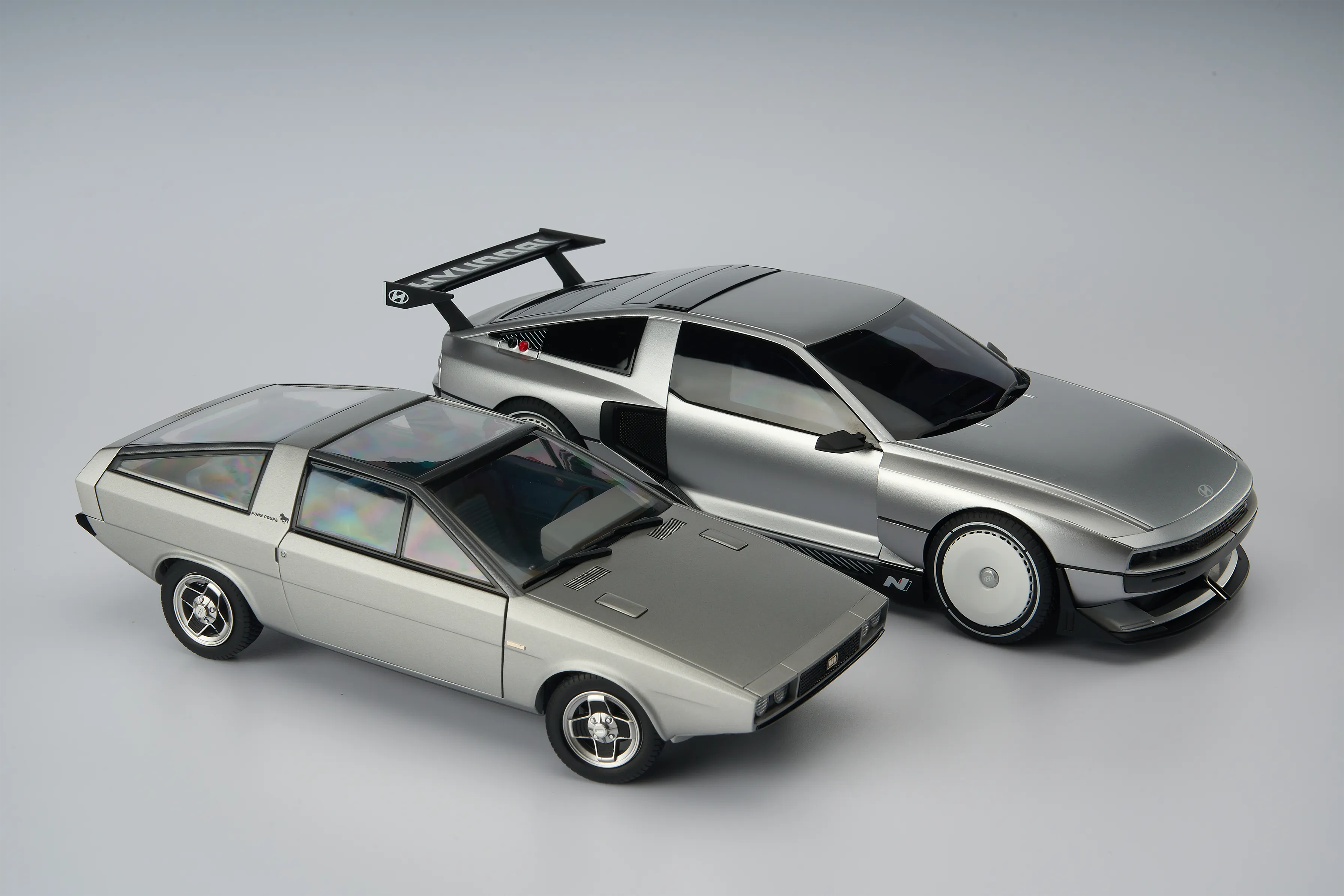 Hyundai N Vision 74와 Pony Coupe 모델 이미지 9