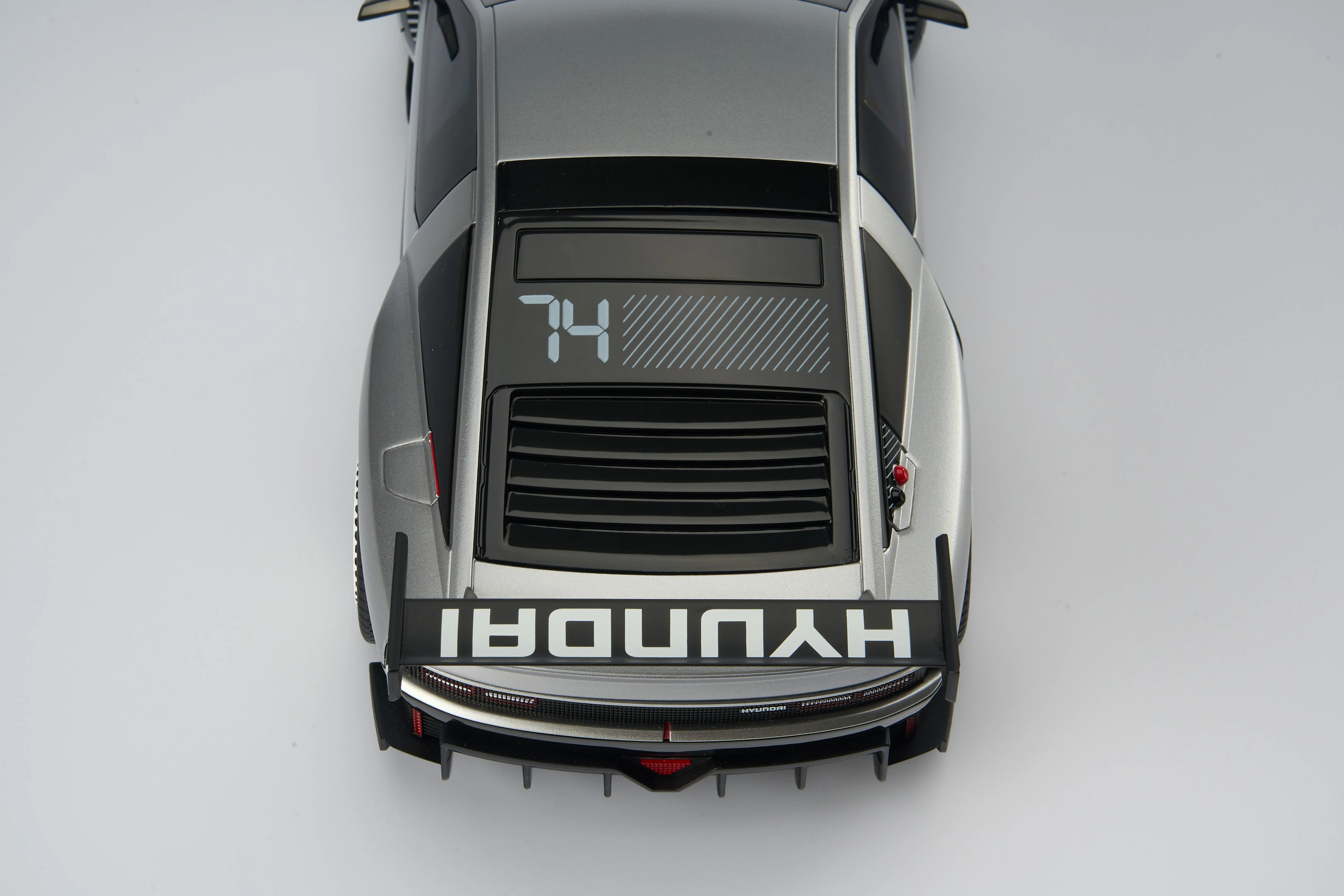 Hyundai N Vision 74와 Pony Coupe 모델 이미지 18