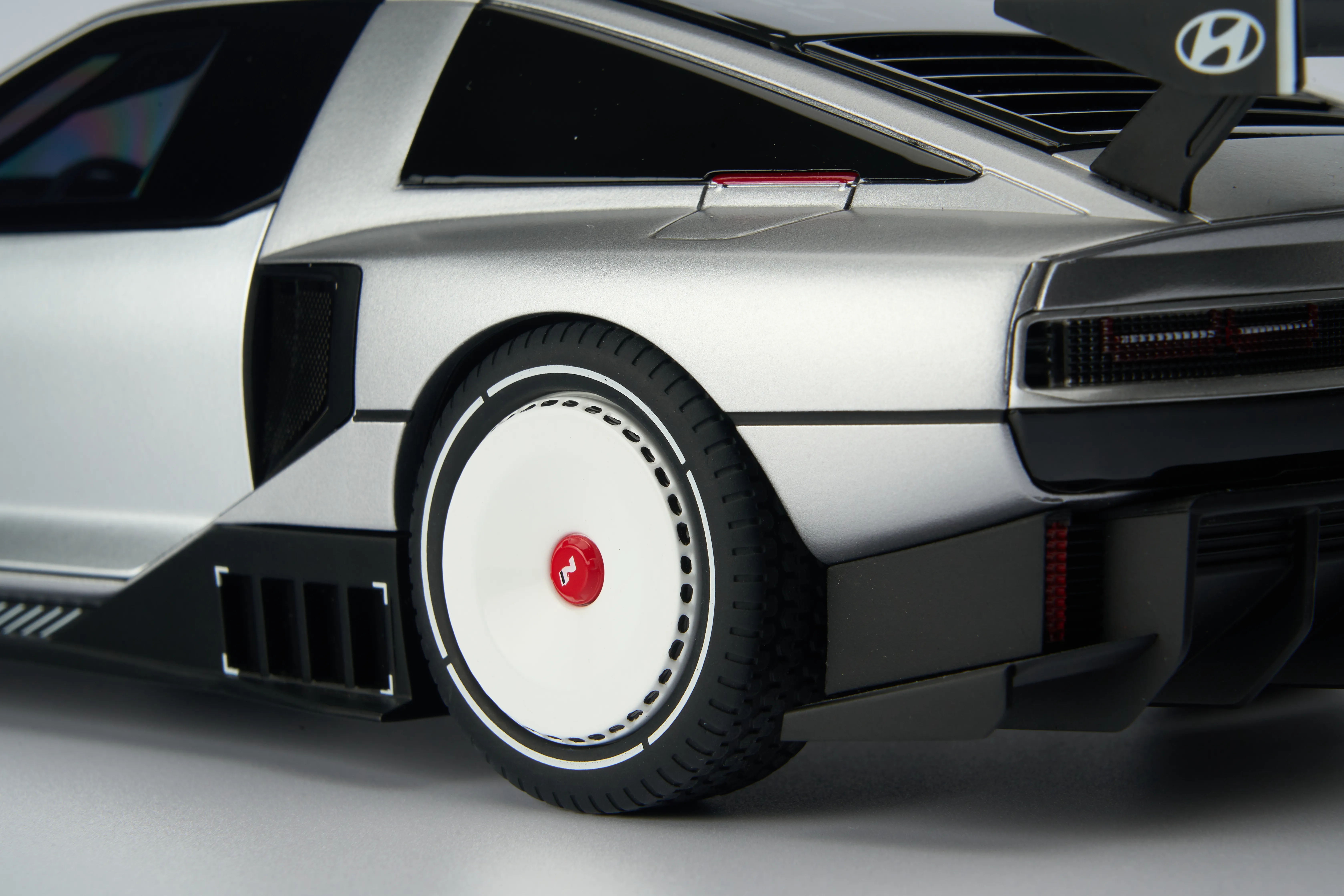 Hyundai N Vision 74와 Pony Coupe 모델 이미지 22